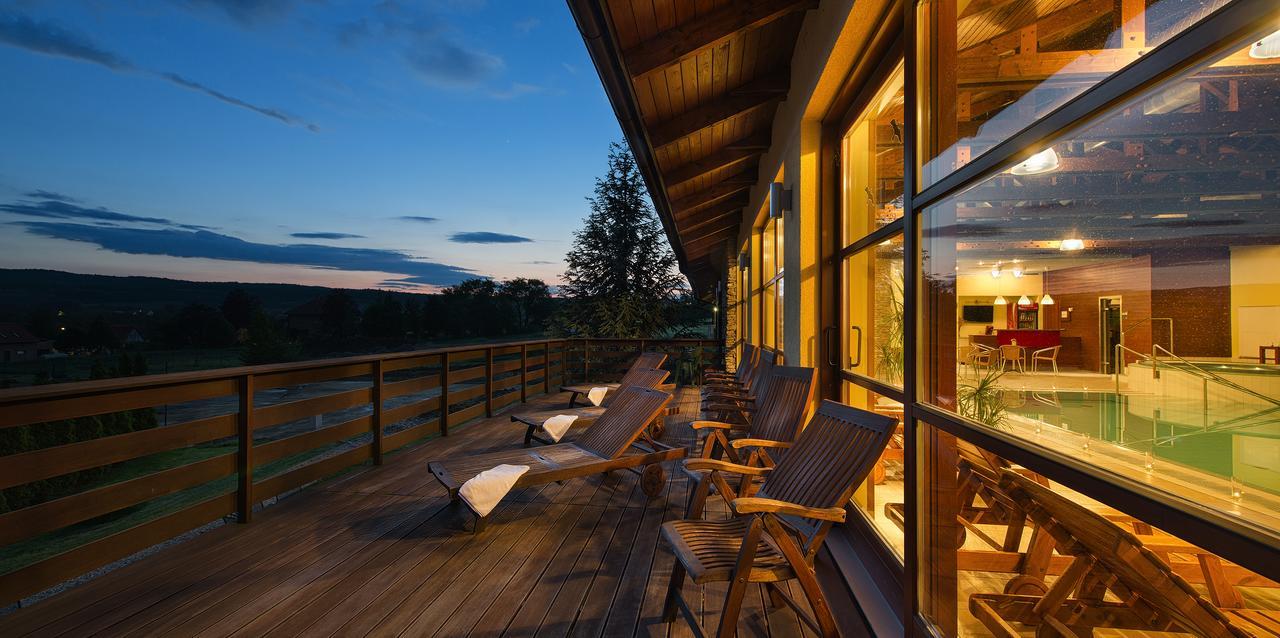 Wellness Hotel Happy Star Hnanice  Exterior photo